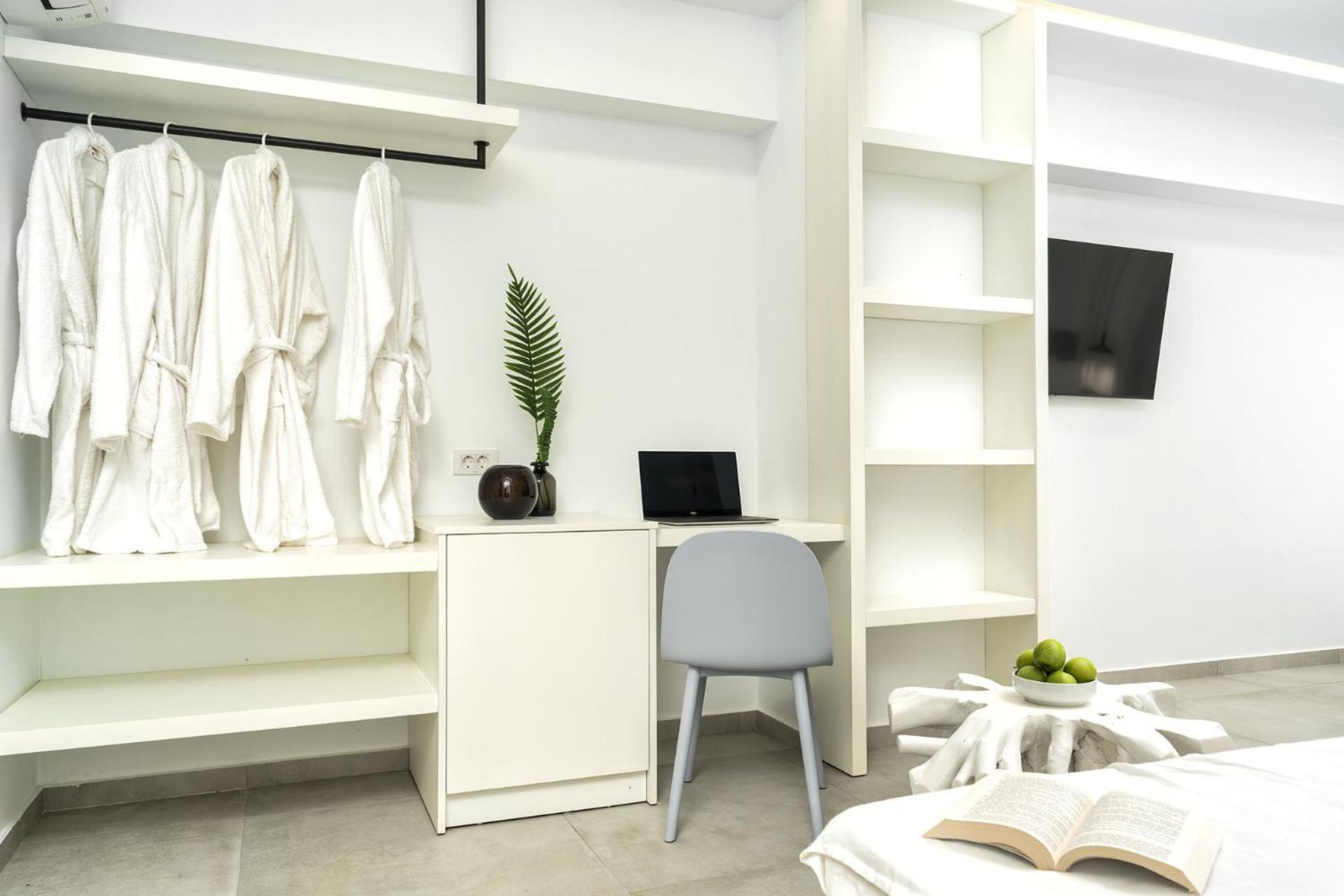 Myzith Luxury Suites Keri Dış mekan fotoğraf