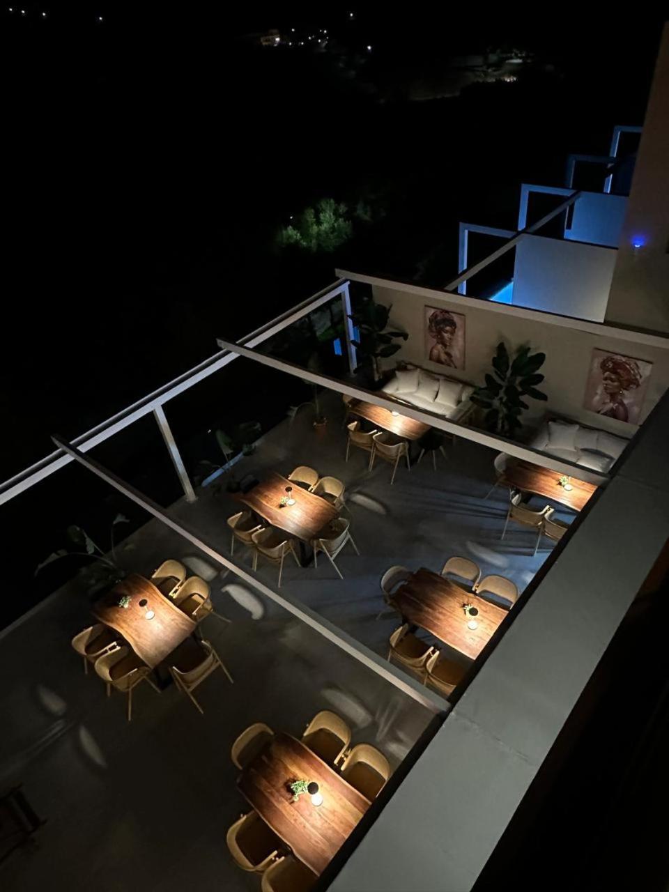 Myzith Luxury Suites Keri Dış mekan fotoğraf