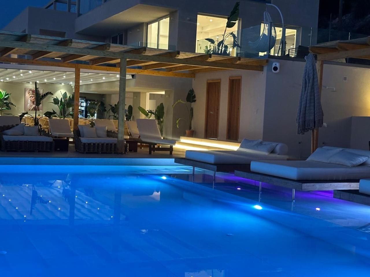 Myzith Luxury Suites Keri Dış mekan fotoğraf