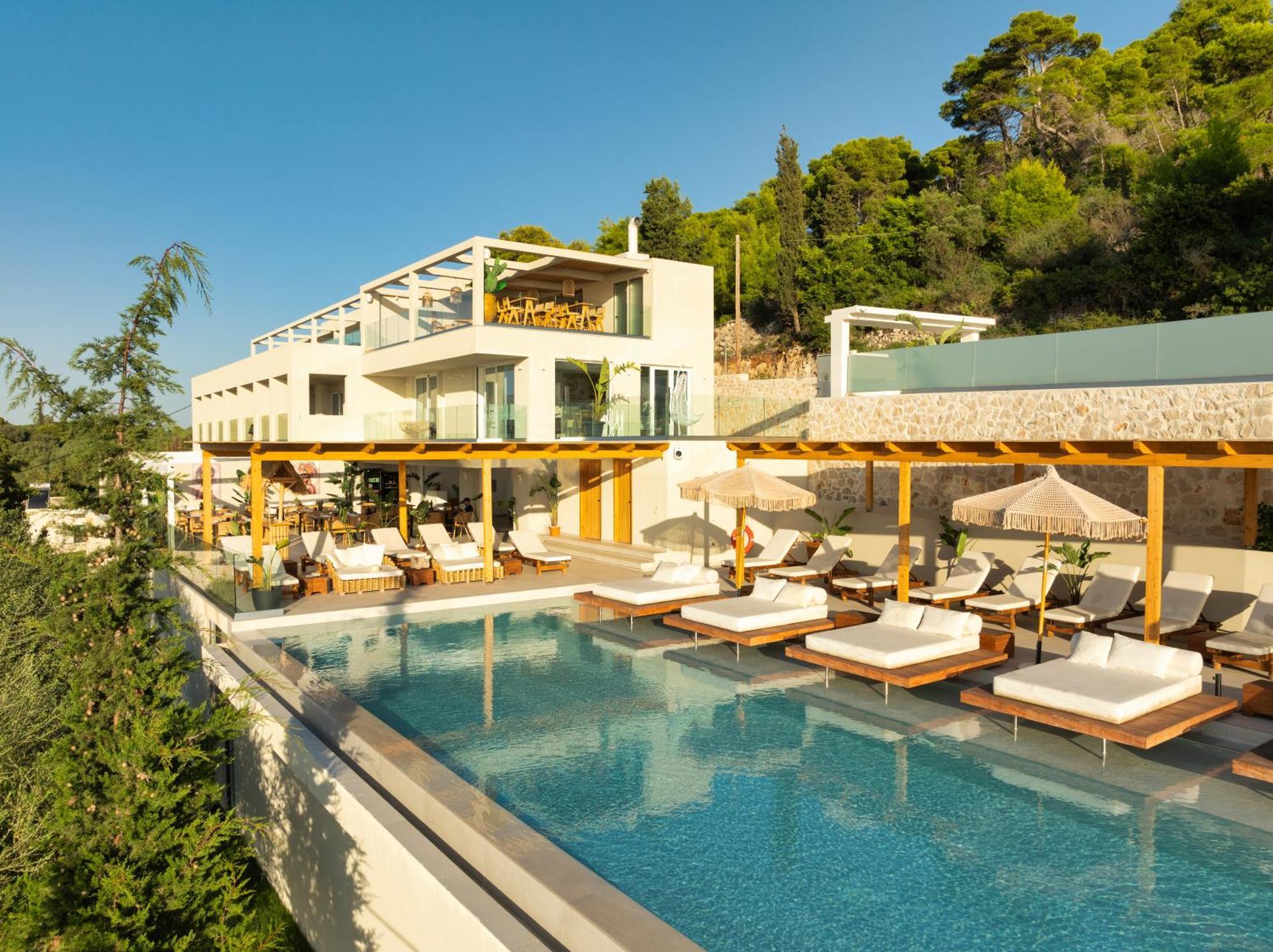 Myzith Luxury Suites Keri Dış mekan fotoğraf