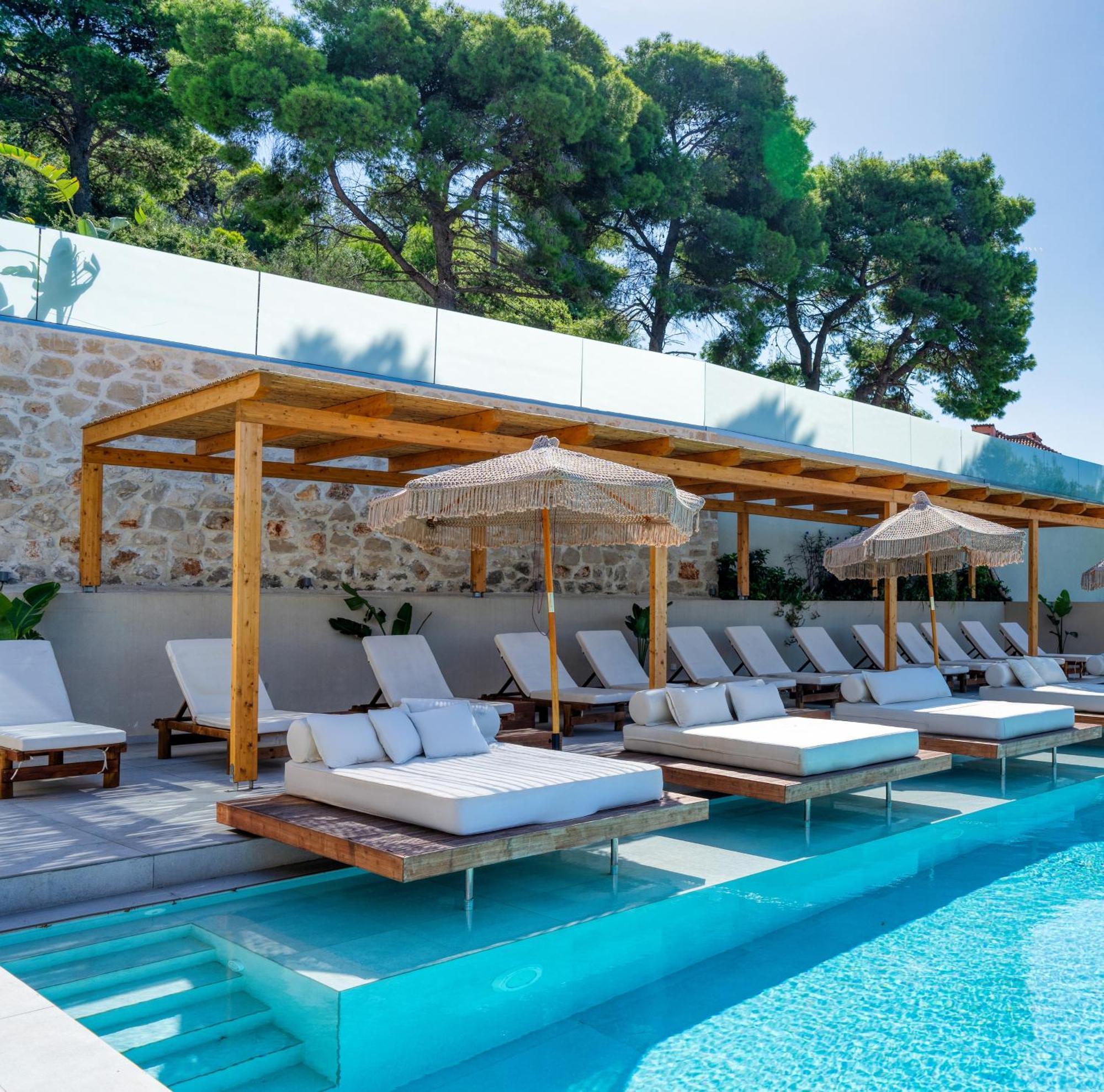 Myzith Luxury Suites Keri Dış mekan fotoğraf