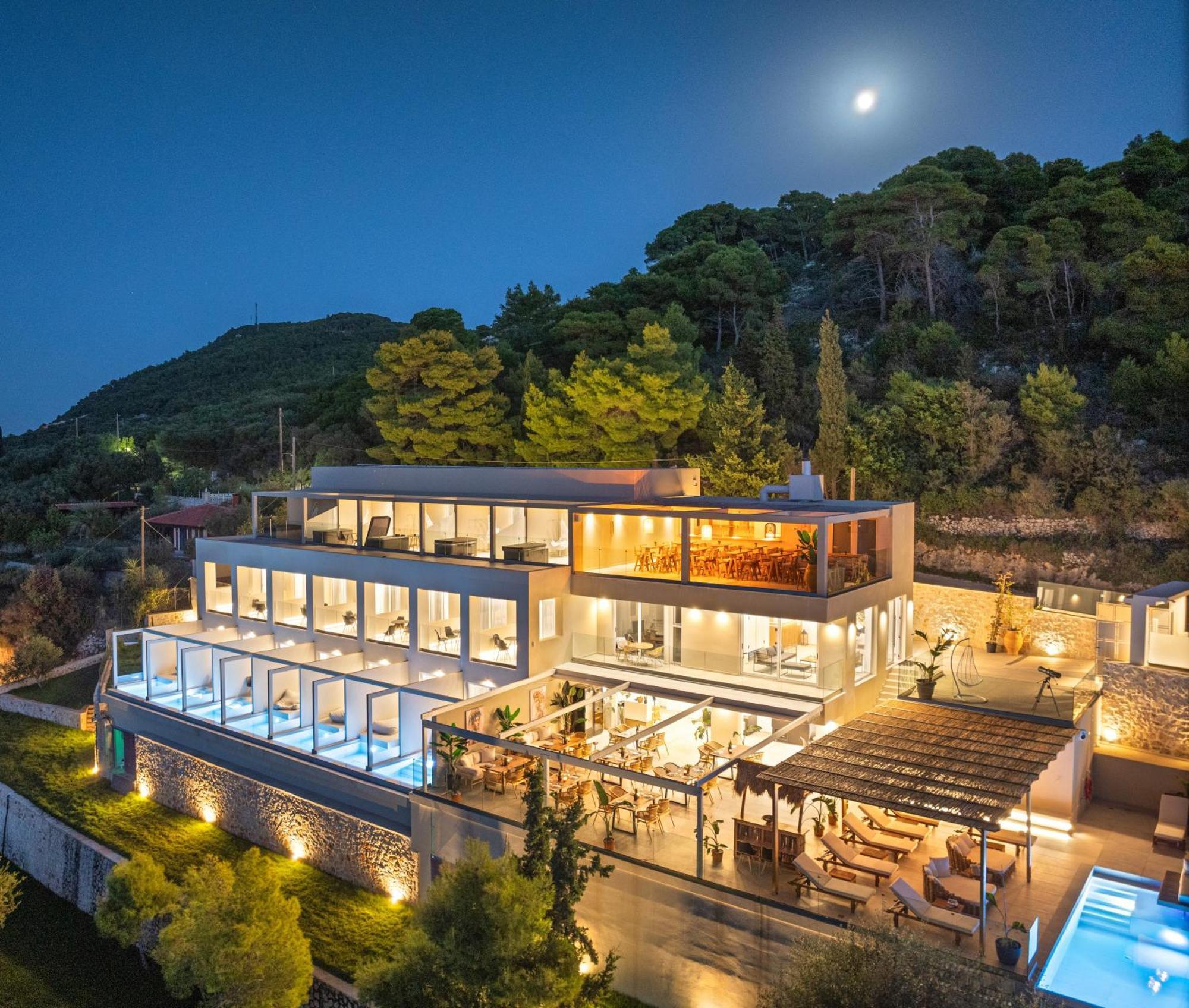 Myzith Luxury Suites Keri Dış mekan fotoğraf