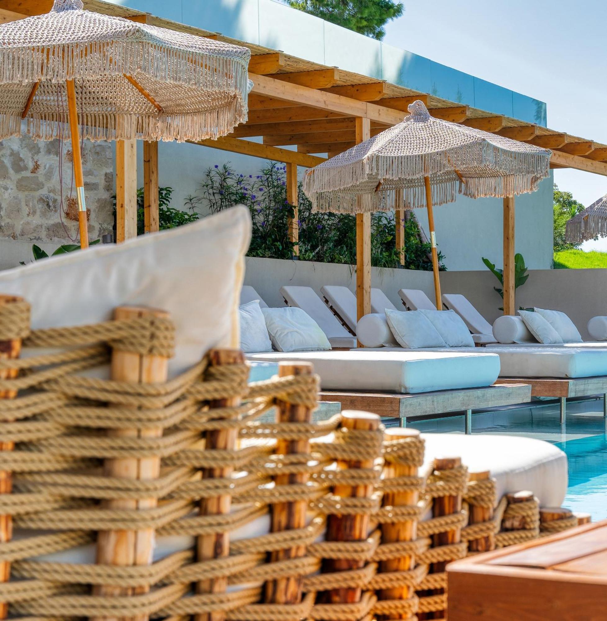 Myzith Luxury Suites Keri Dış mekan fotoğraf