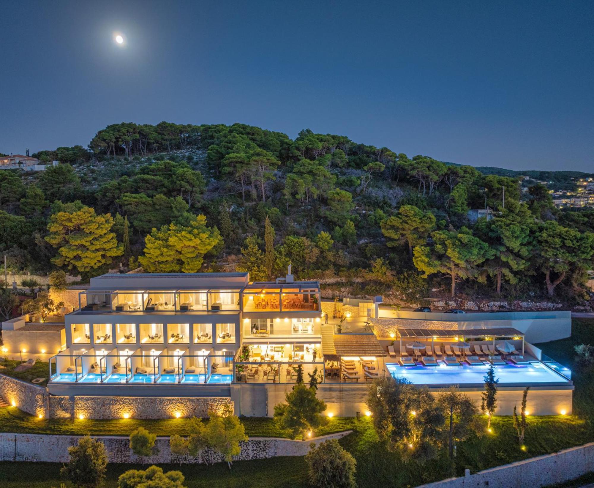 Myzith Luxury Suites Keri Dış mekan fotoğraf