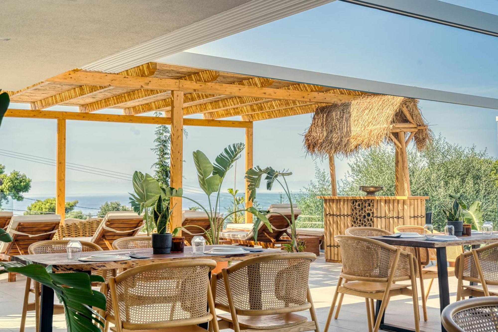 Myzith Luxury Suites Keri Dış mekan fotoğraf